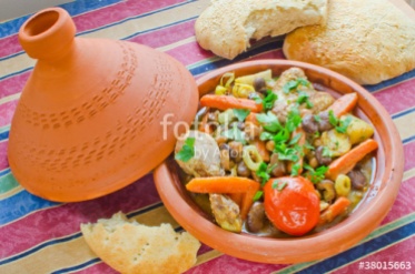 Moroccan "seven vegetables" tagine with bread